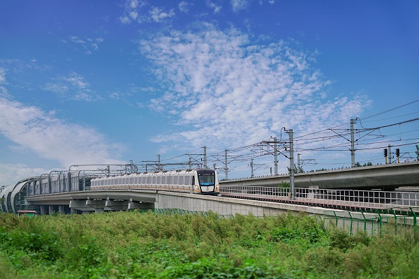 1鄭州地鐵安全運(yùn)營(yíng)2000天 累計(jì)運(yùn)送乘客9.8億人次 (4).jpg